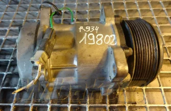 Sprężarka klimatyzacji Liebherr R934 