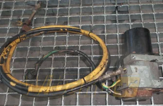 Silnik krokowy Caterpillar 320BLMH 