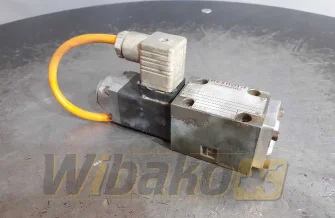 Zestaw zaworów Rexroth 4WE6C52/AG24NZ4 458055/1
