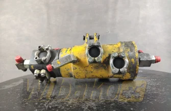 Kolumna obrotu Komatsu PC210 