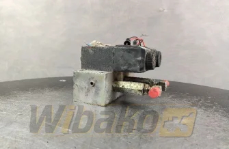Zestaw zaworów Vickers DG4V3S2ALMKUP3 