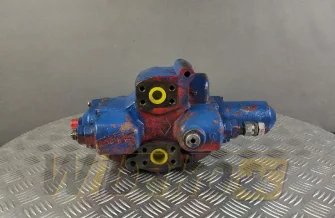 Rozdzielacz O&K 2455675 