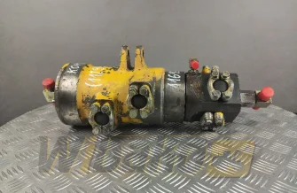 Kolumna obrotu Komatsu 04372 KD20Y62A1110