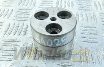 Sworzeń koła zębatego pośredniego do silnika Deutz TCD3.6 L4 04121287