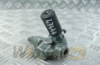 Pompka paliwa zasilająca Bosch D904/D914/D924/D906/D916/D926 0440008068