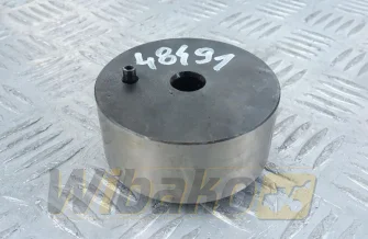 Sworzeń koła zębatego pośredniego Liebherr D504 7090121