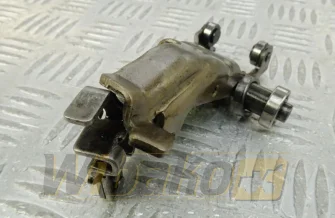 Dźwignia regulatora gazu do silnika Kubota V1305E 16051-56010