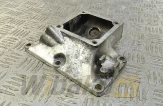 Łącznik kolektora ssącego do silnika Cummins QSB6.7 3999630