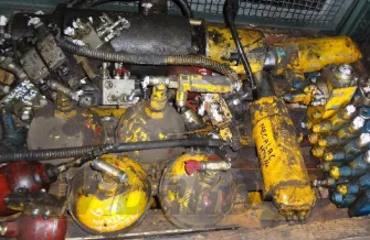 Zestaw zaworów Mecalac 14MXT 