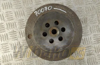 Koło pasowe wału korbowego D= 215 mm do silnika Cummins NT250 3250715