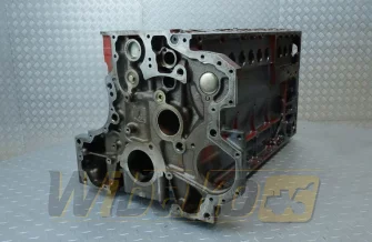 Blok silnika do silnika Volvo D7D 04282826