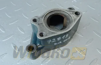 Wspornik pompy wody do silnika Kubota V3800 1J552-73820