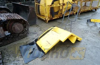 Błotnik prawy,środek do ładowarki Volvo L180E 