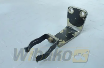 Wspornik filtra paliwa do silnika Mitsubishi L3E 30L62-00300
