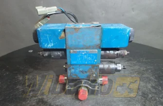 Zestaw zaworów Vickers DG4V32CMUH760EN138 