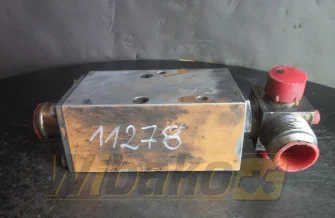 Zestaw zaworów Case 821 