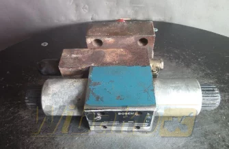 Rozdzielacz Bosch 081WV10P1V1002WS024/00D11 