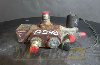 Zestaw zaworów CASE 621C E-1