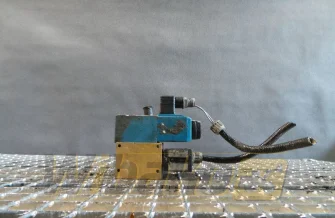 Rozdzielacz Vickers 250DZMUHL110 