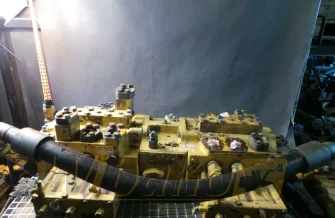 Rozdzielacz główny Caterpillar 1186809