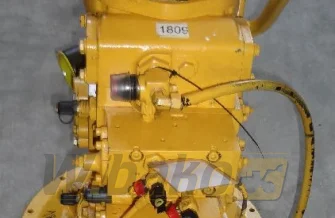 Pompa główna Komatsu 708-25-04032