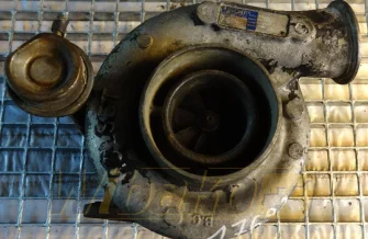 Turbosprężarka Holset HX40W 3536058/3537290