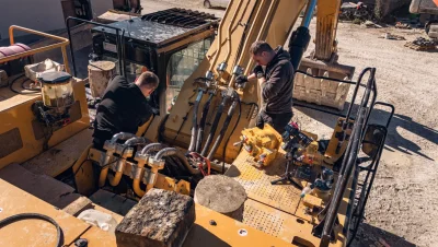 Jak dbać o siłowniki hydrauliczne